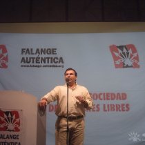 Acto de Falange Auténtica en Alicante (22-11-2003)