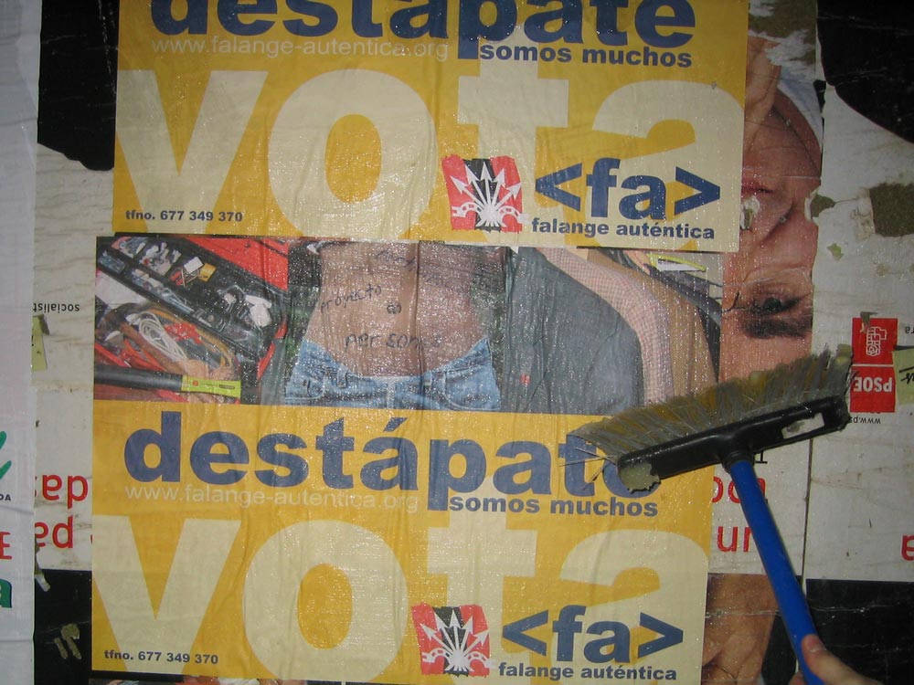 Carteles de una de las campañas de Falange Auténtica